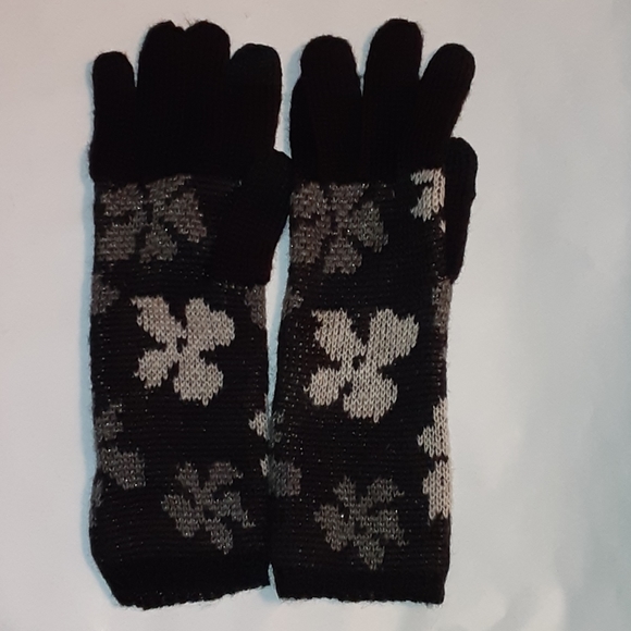 LAUNDRY BY DESIGN 3 PIECE HAT, SCARF, GLOVES SET - Picture 4 of 11